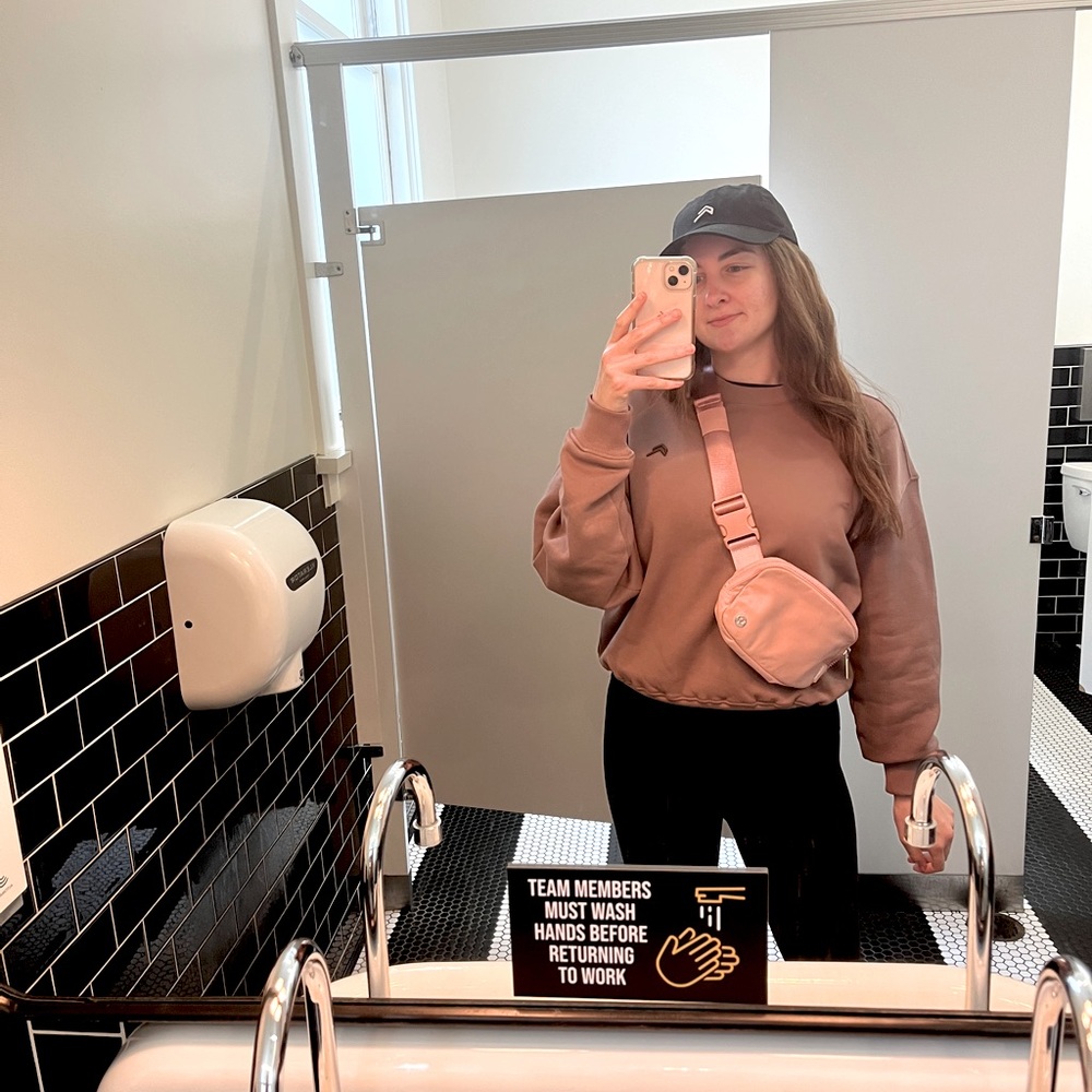 Meet your Posher, Janelle